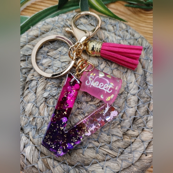 SELOVO Initial  " V" Keychain Purple Letter Alphabet Sweet Bag Charm Key Chain . - Picture 3 of 9